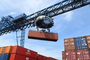 Exportações e importações diminuíram, respetivamente, 5,2% e 3,0%